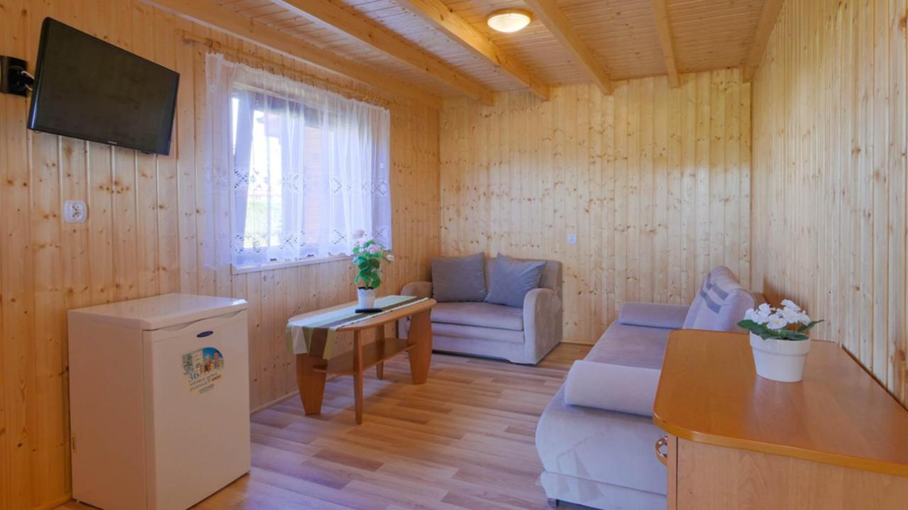 Aparts Care Letnia Sielanka 시아노제티 외부 사진